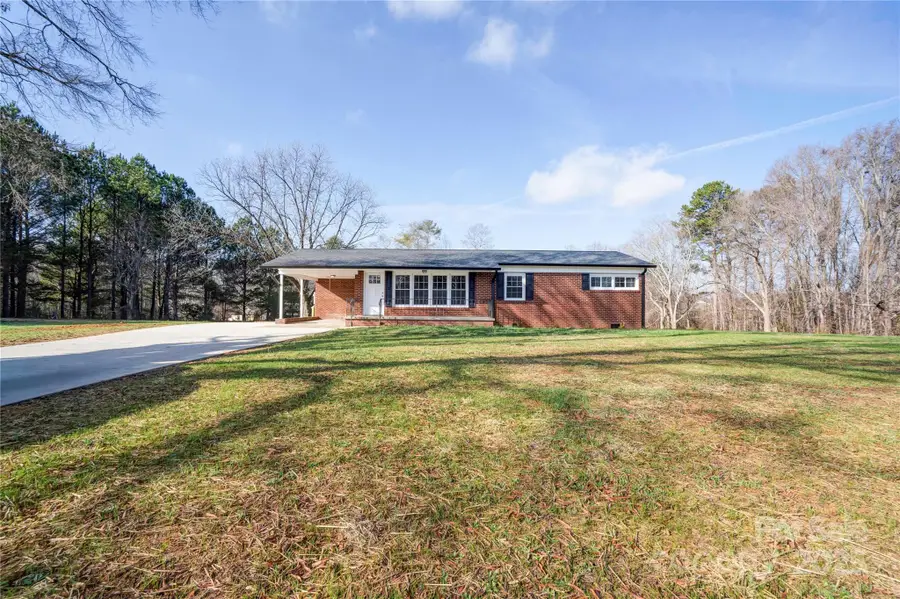 2822 Bettis Road, Grover, NC 28073 - Image #2