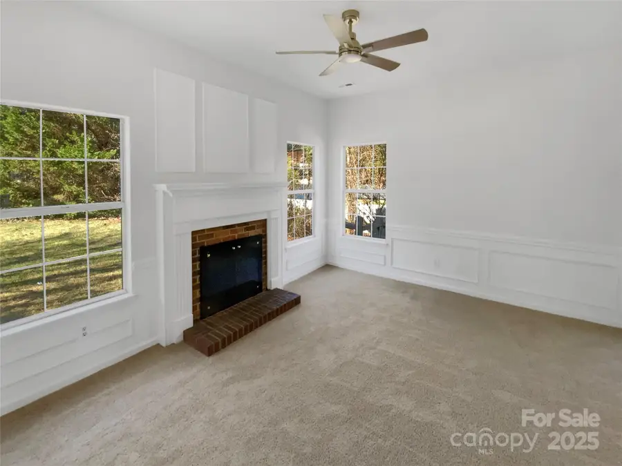 6829 Bickham Lane, Charlotte, NC 28269 - Image #3