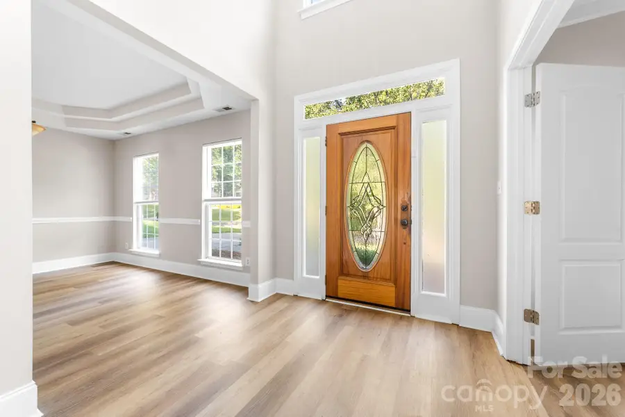 9127 Brocklehurst Lane, Charlotte, NC 28215 - Image #3