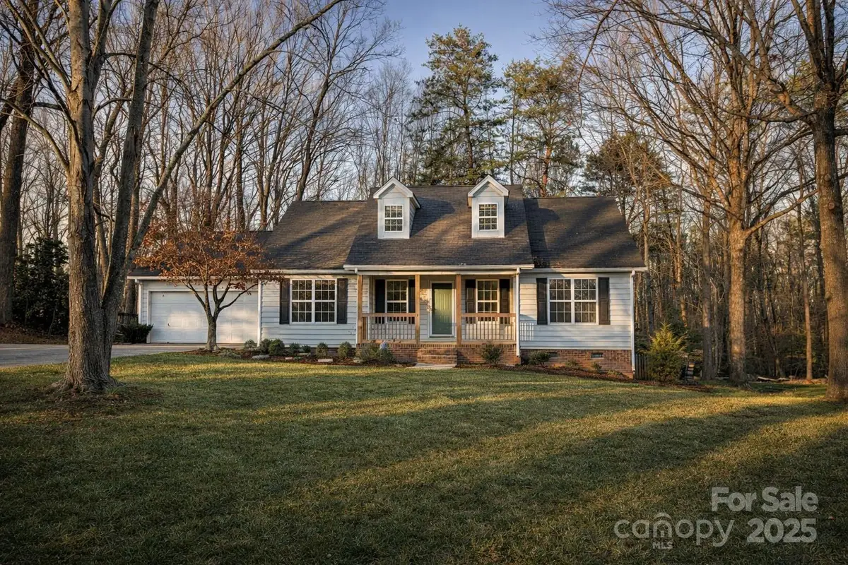 177 Highland Woods Court, Denver, NC 28037 - Image #1