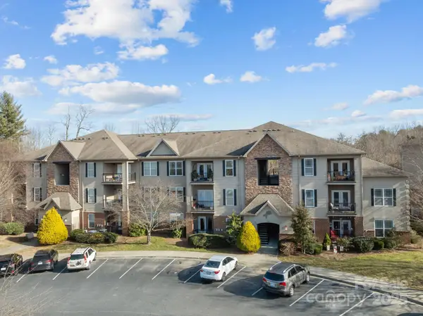 176 Brickton Village Circle #206, Fletcher, NC 28732