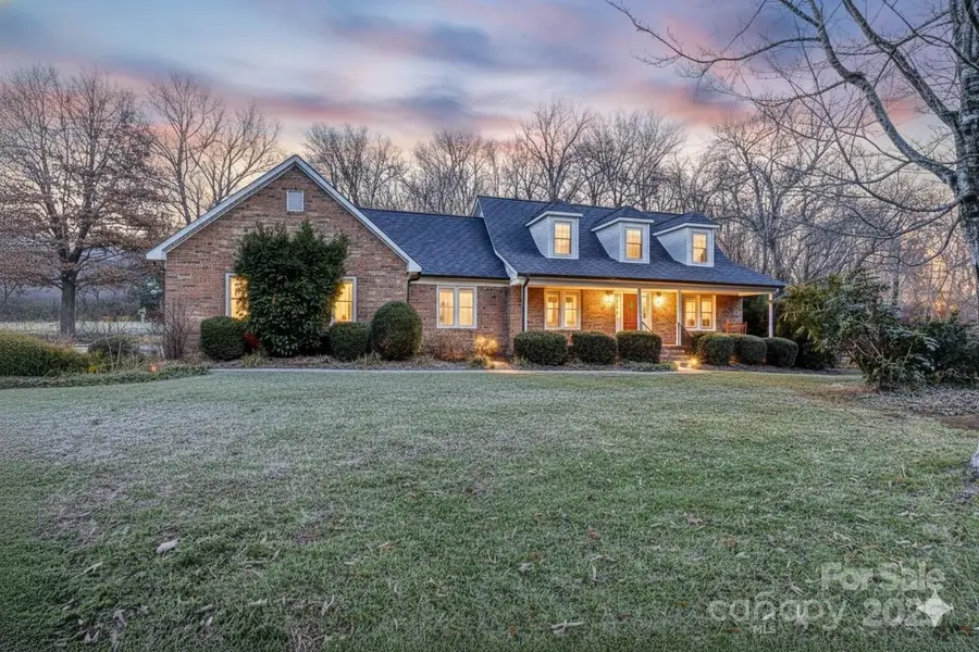 1230 Bennington Drive Nw, Concord, NC 28027 - Image #2