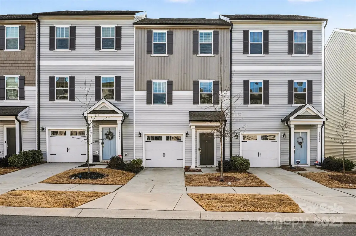 12026 Chesapeake Mallard Drive, Charlotte, NC 28262 - Image #1