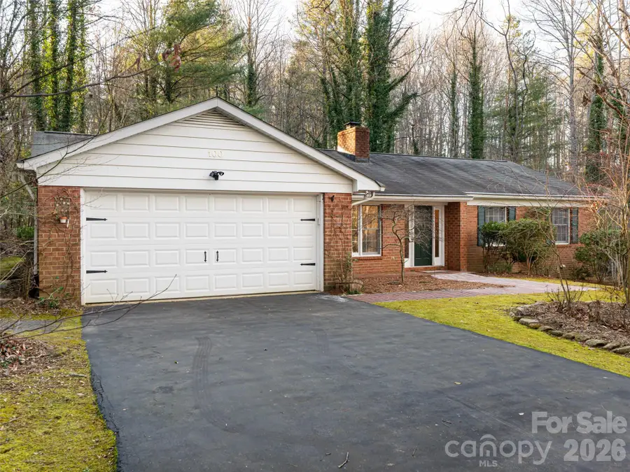 100 Wolf Shoals Drive, Hendersonville, NC 28739 - Image #2
