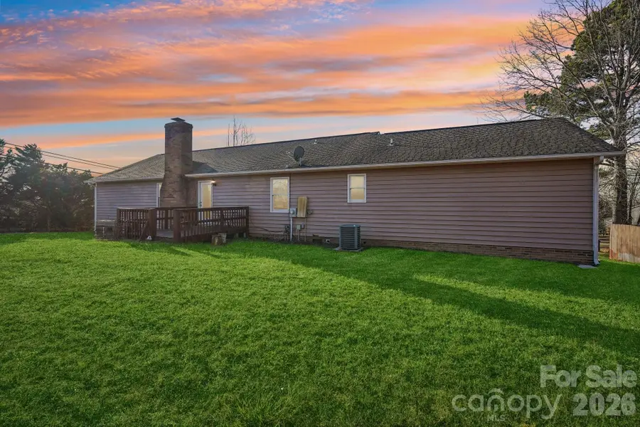 11000 Mallard Crossing Drive, Charlotte, NC 28262 - Image #2