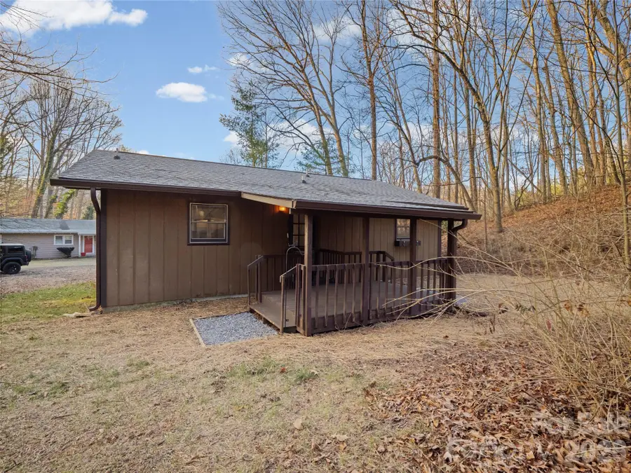 81 Fairview Heights, Waynesville, NC 28786 - Image #2