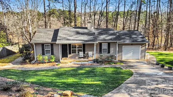228 Creek View Road, Mooresville, NC 28117