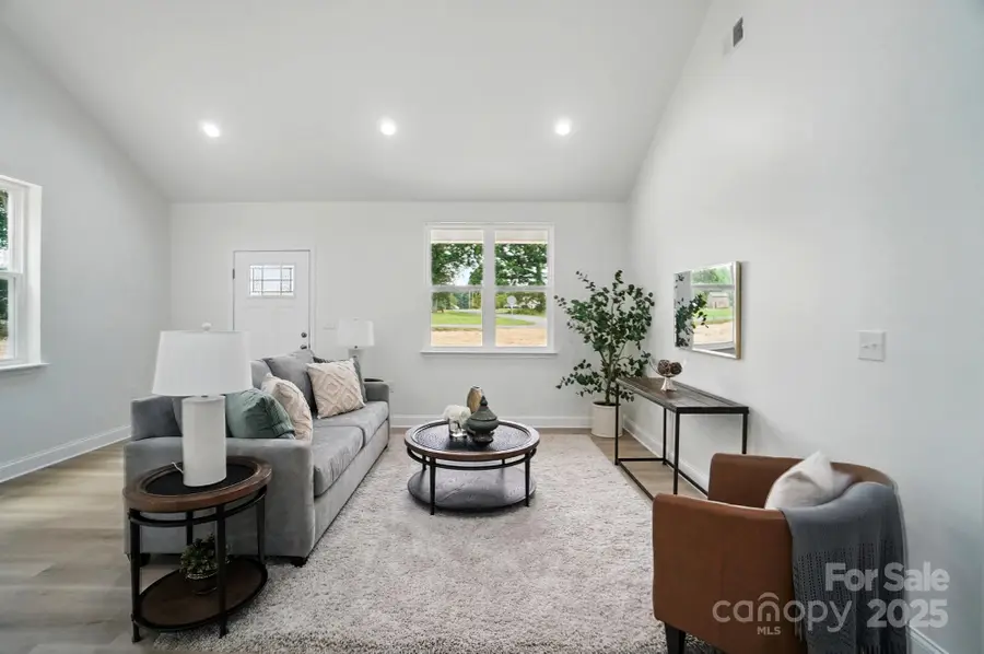 567 W 22nd Street, Kannapolis, NC 28081 - Image #2