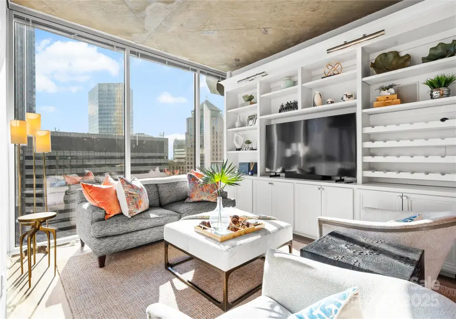 210 N Church Street #2507, Charlotte, NC 28202 - Image #2