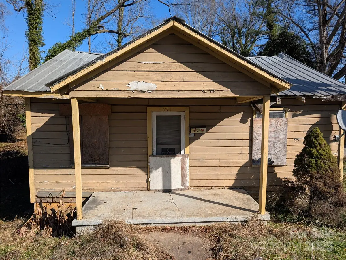 310 W Floyd Baker Boulevard, Gaffney, SC 29341 - Image #1