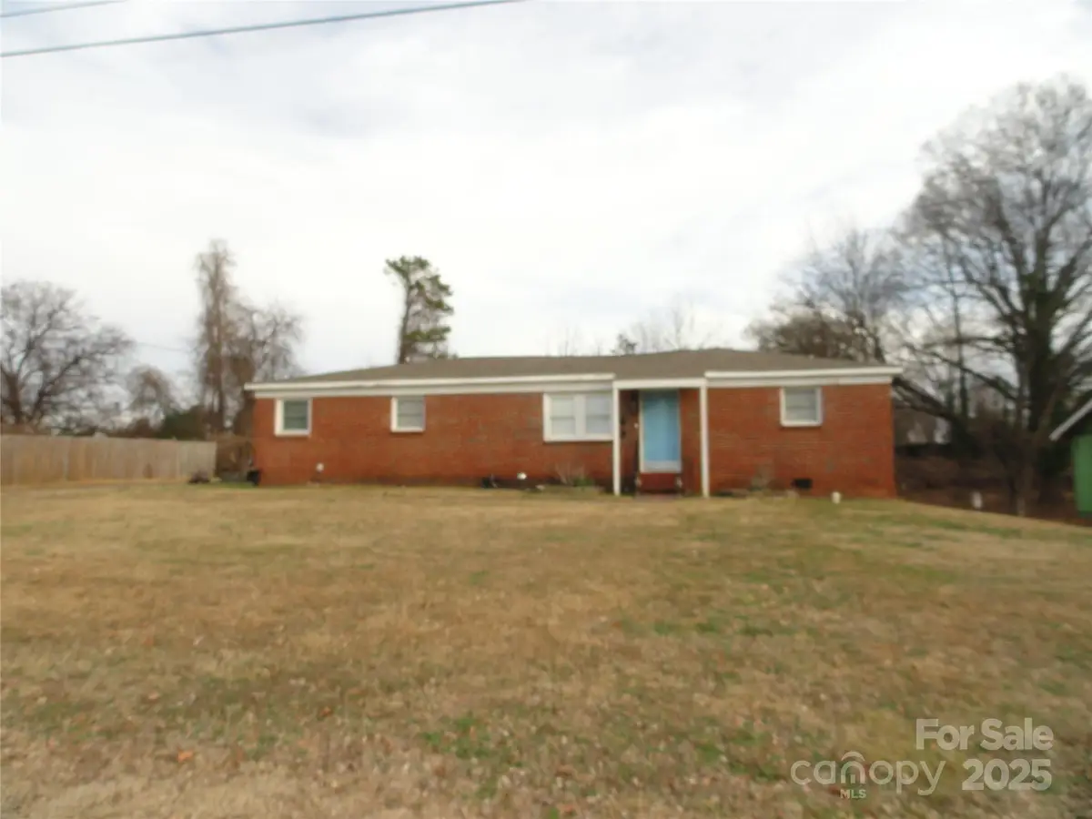320 Clark Boulevard, Charlotte, NC 28262 - Image #1