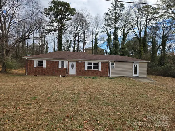 320 Clark Boulevard, Charlotte, NC 28262