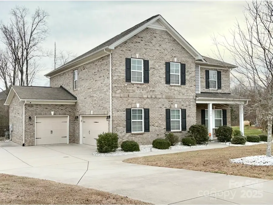 2736 Stonewood View, Kannapolis, NC 28081 - Image #2