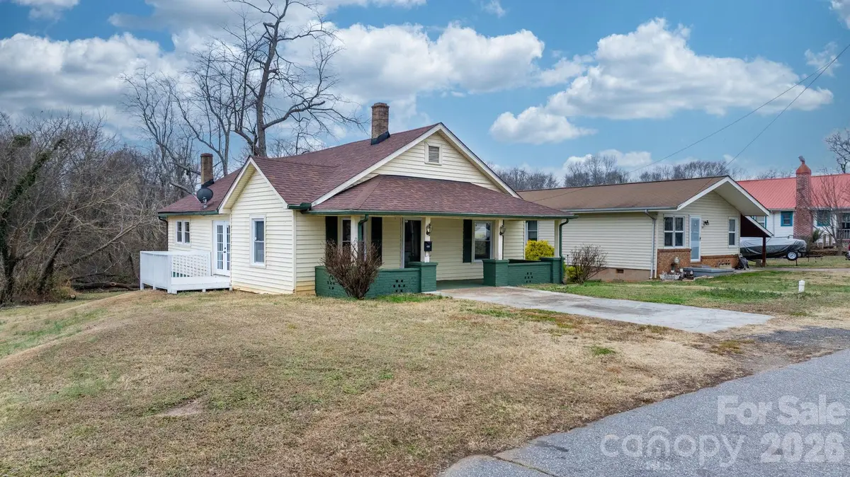 626 W Concord Street, Morganton, NC 28655 - Image #1