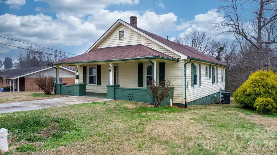 626 W Concord Street, Morganton, NC 28655 - Image #2