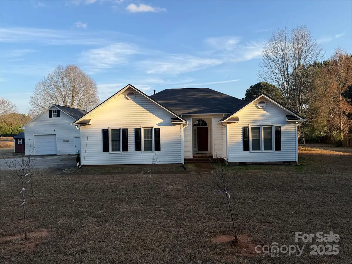 435 Mt Gallant Road W, York, SC 29745 - Image #1