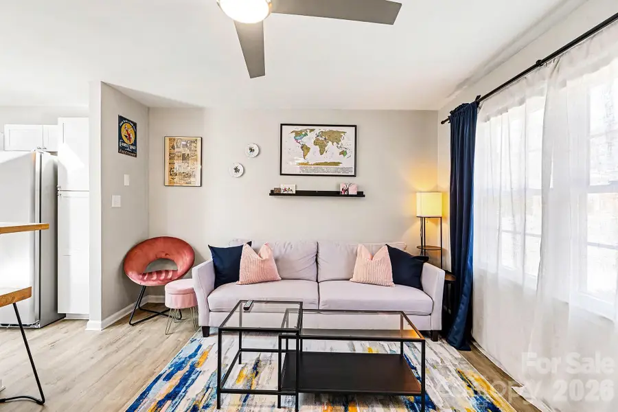 727 Thera Drive, Charlotte, NC 28206 - Image #3