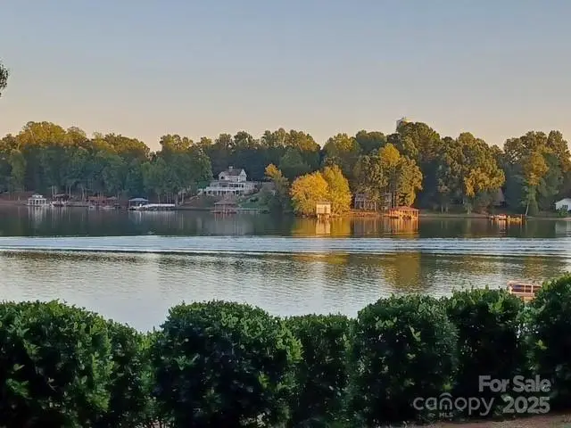 637 Williamson Road, Mooresville, NC 28117 - Image #2