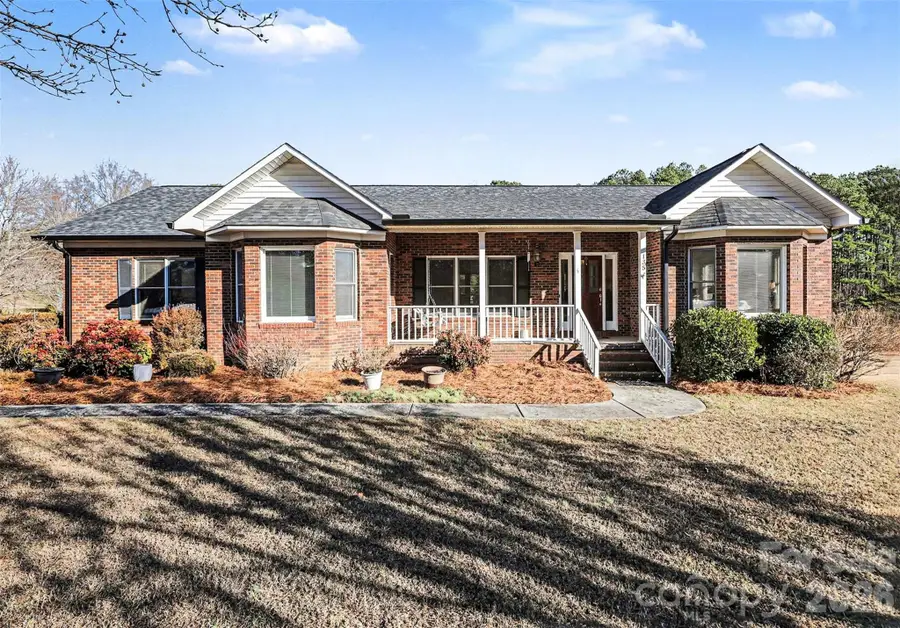 135 Jefferson Avenue, Kannapolis, NC 28081 - #2