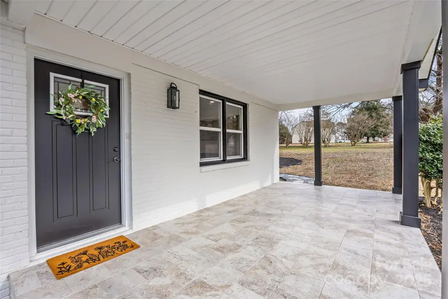 820 Dale Avenue, Charlotte, NC 28216 - Image #2