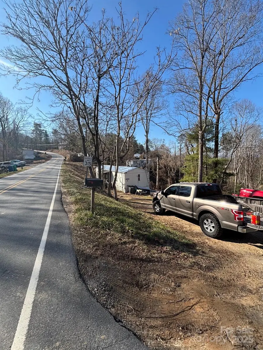 905 Hutch Mountain Road, Fletcher, NC 28732 - Image #3