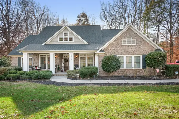 2456 West Nicole Lane, Denver, NC 28037