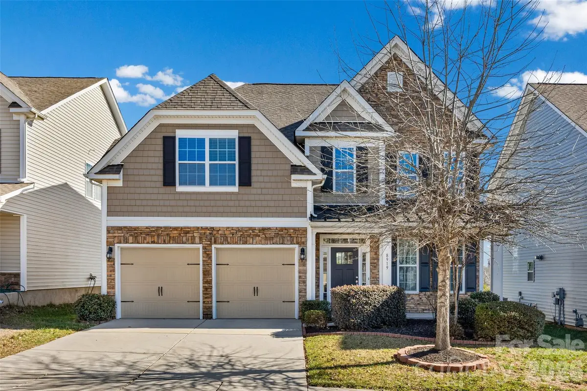 8919 Inverness Bay Road, Charlotte, NC 28278 - Image #1