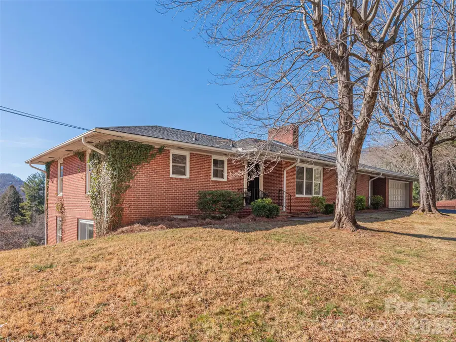 308 Grimball Drive, Waynesville, NC 28786 - Image #2