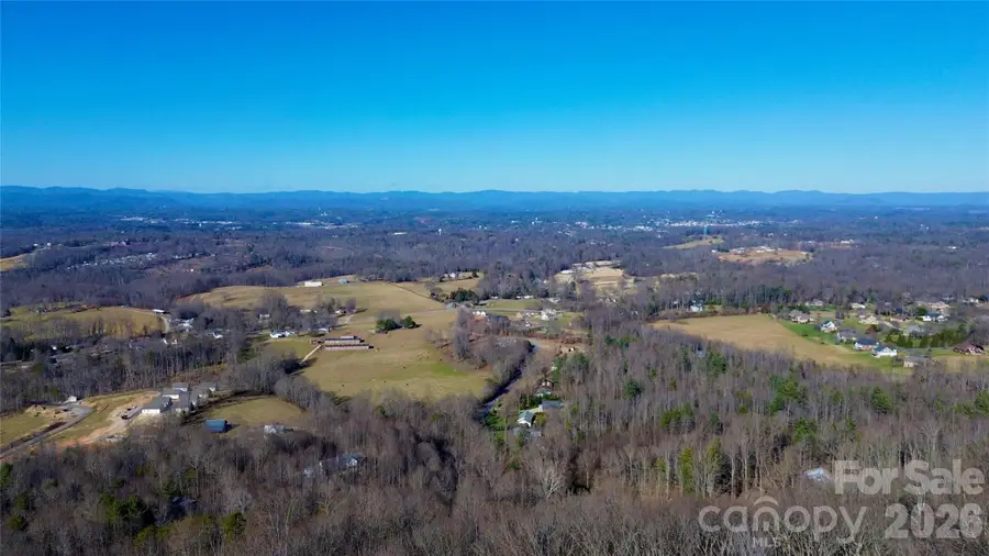 1148 Town N Country Drive, Wilkesboro, NC 28697 - Image #3