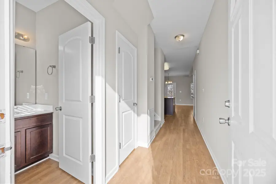 115 Lookout Point Place, Mooresville, NC 28115 - Image #2