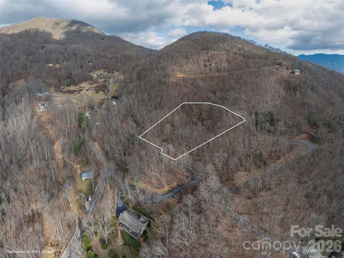30 Hudson Valley Drive, Waynesville, NC 28786 - Image #1
