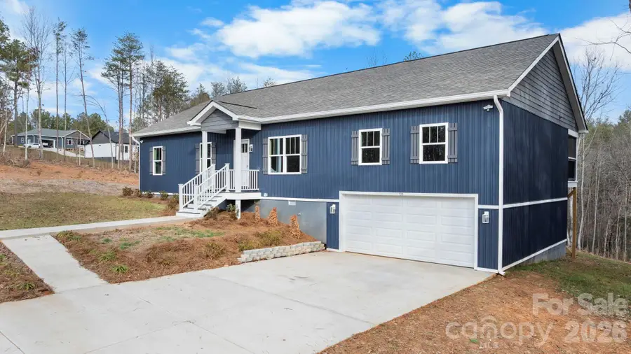 138 Cascades Drive, Hickory, NC 28601 - Image #3