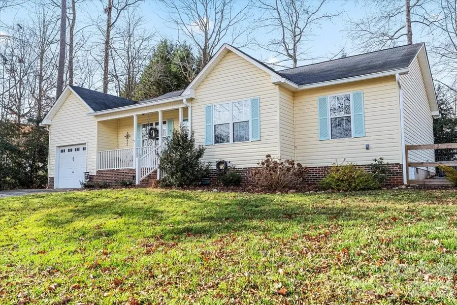 169 Meadow Glen Drive, Troutman, NC 28166 - Image #2