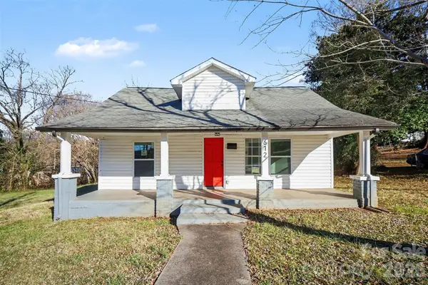 612 E E Street, Newton, NC 28658