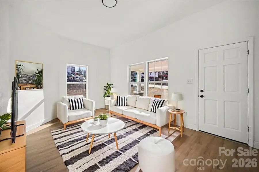 612 E E Street, Newton, NC 28658 - Image #2