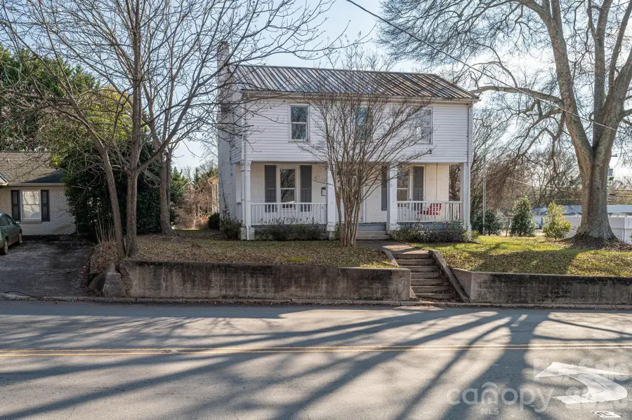 329 W Main Street, Lincolnton, NC 28092 - Image #2