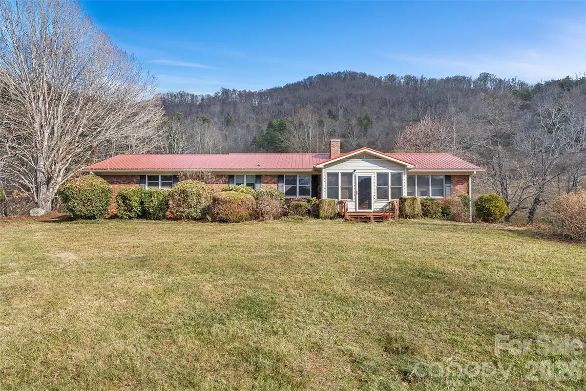 154 Wilson Drive, Canton, NC 28716 - Image #1