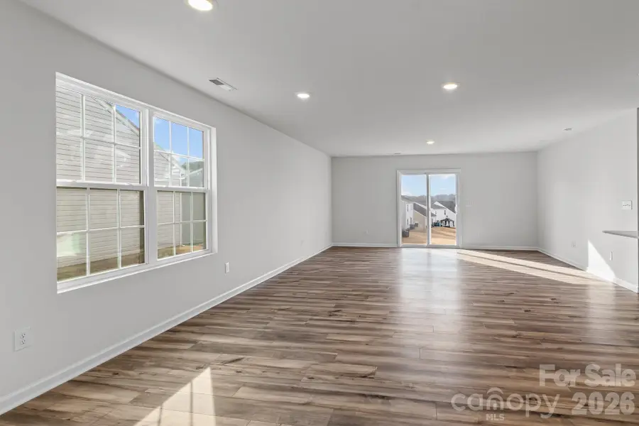 386 Hollingswood Drive, Statesville, NC 28625 - Image #3