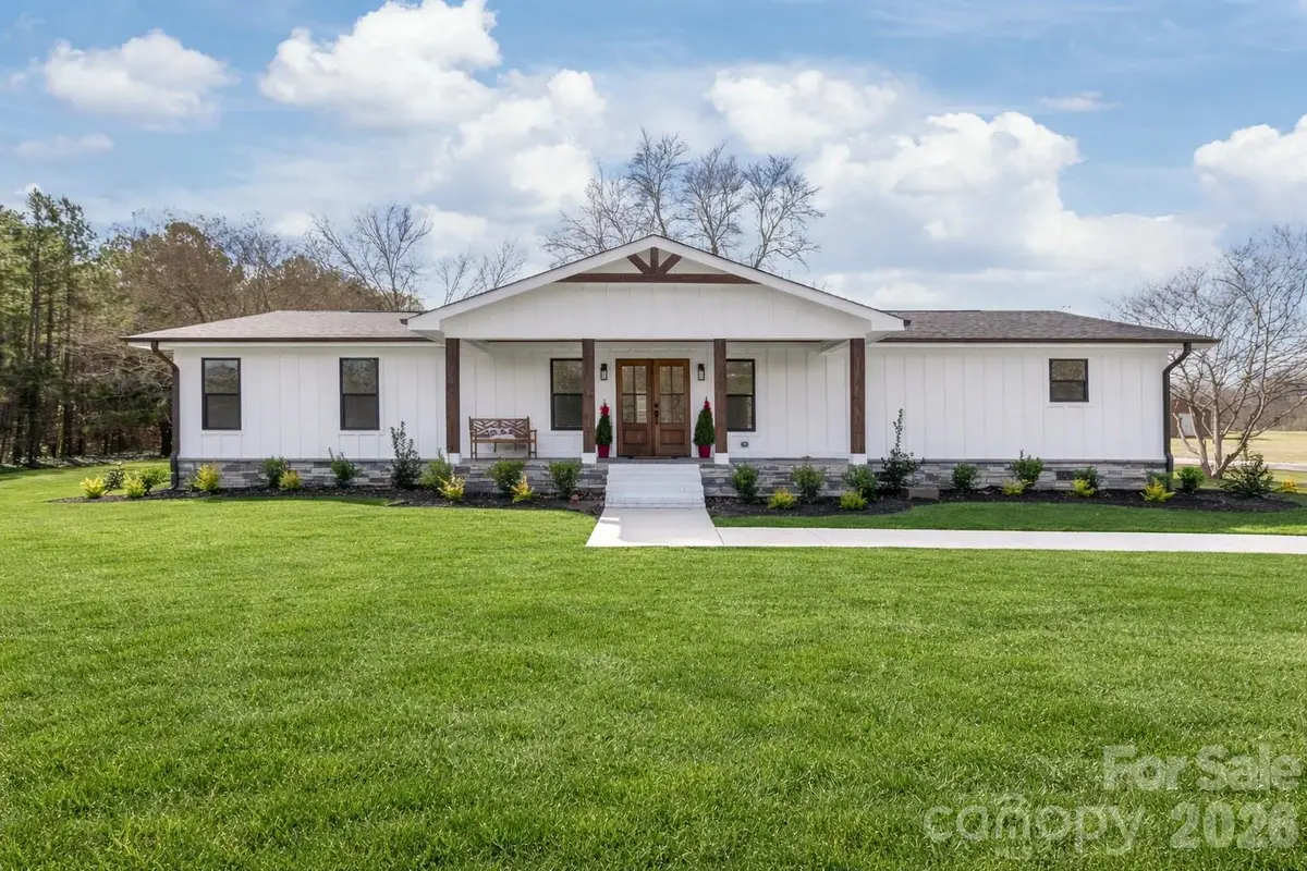 11956 Sam Black Road, Midland, NC 28107 - Image #1