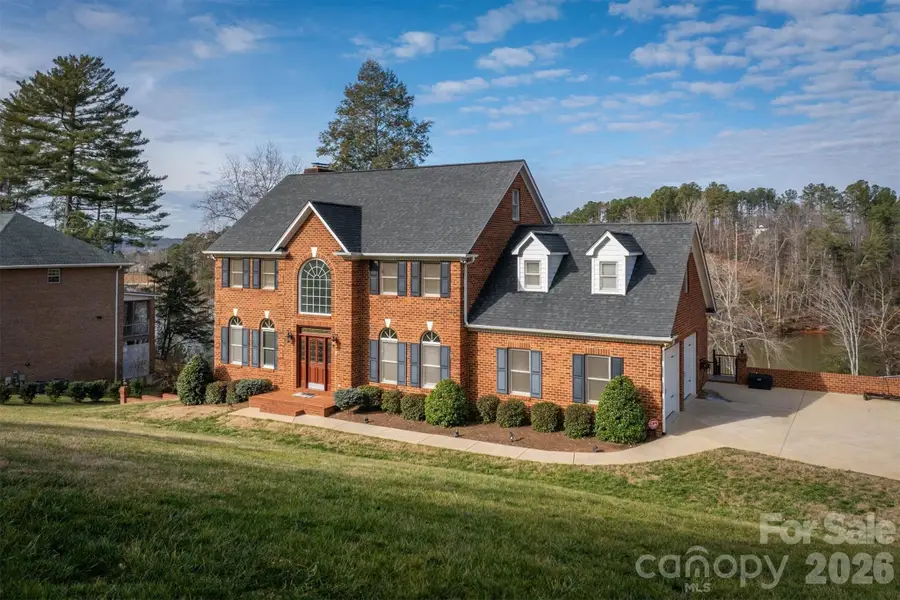 46 Mariners Point Lane, Hickory, NC 28601 - Image #2
