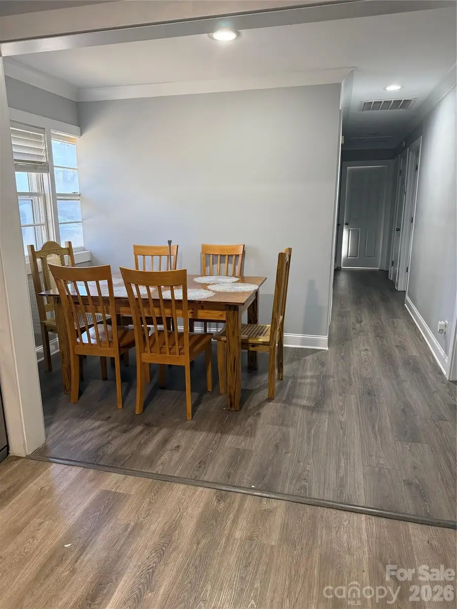 4541 Thornwood Road, Charlotte, NC 28213 - Image #3