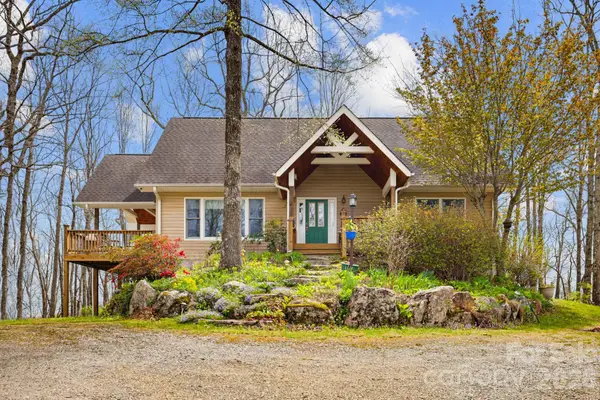 13705 Rosman Highway, Lake Toxaway, NC 28747