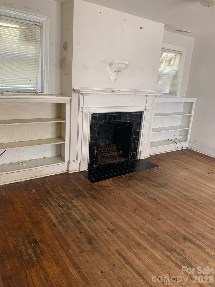 3800 Plainview Road, Charlotte, NC 28208 - Image #3