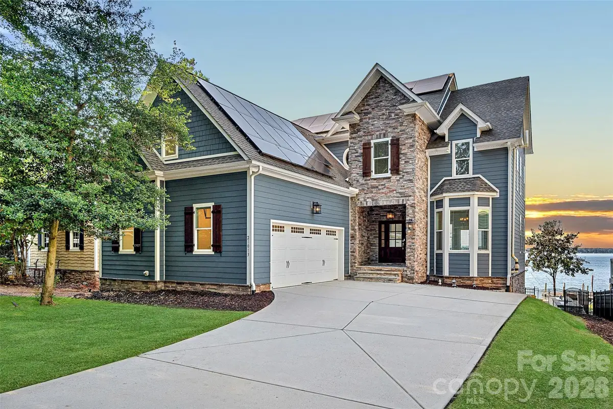 21013 Island Forest Drive, Cornelius, NC 28031 - Image #1