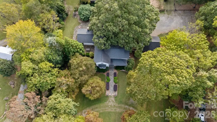 10915 Beatties Ford Road, Huntersville, NC 28078 - Image #2