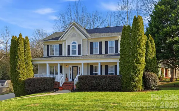 2712 25th Street Ne, Hickory, NC 28601