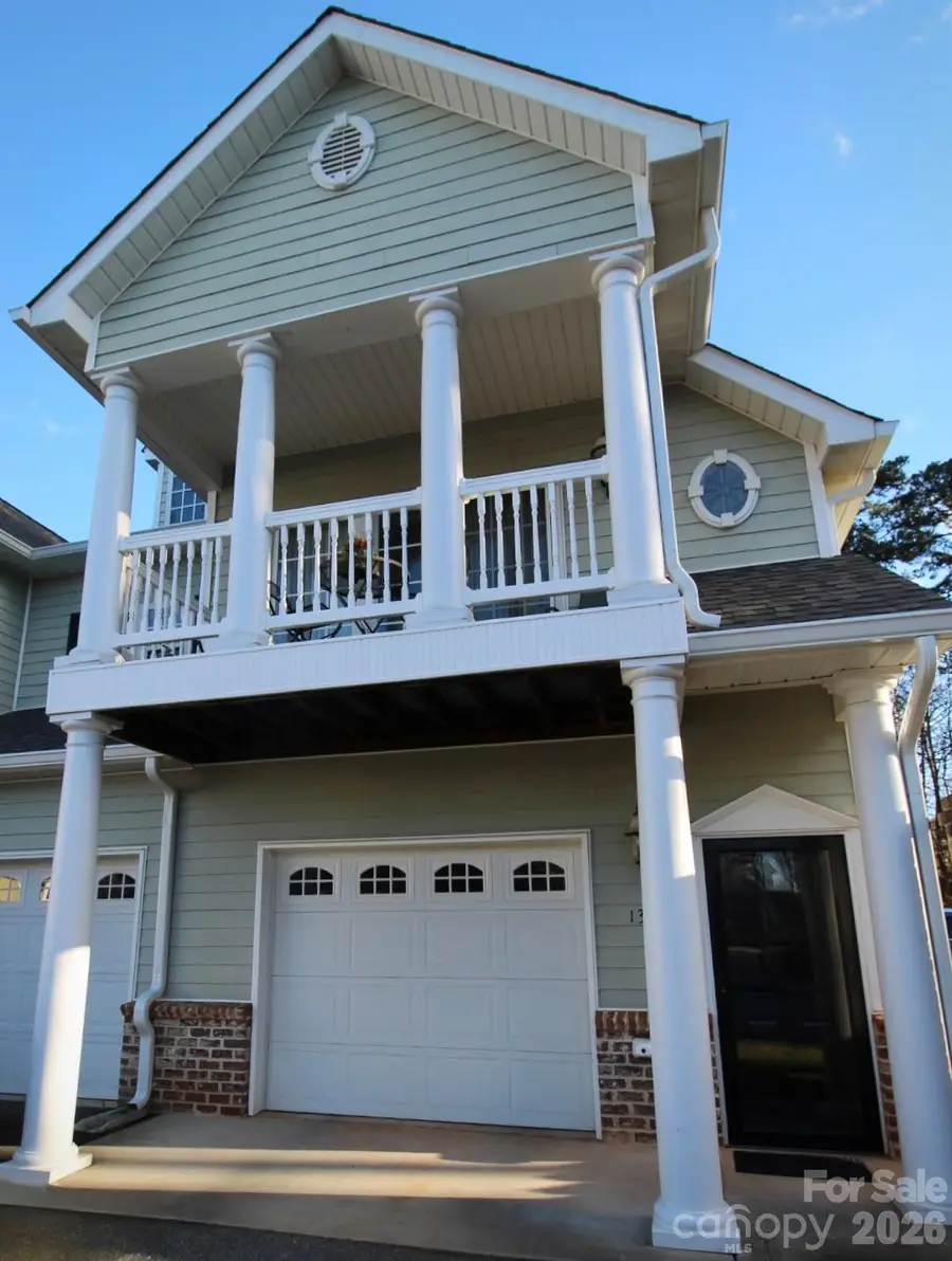 1364 21st Avenue Ne, Hickory, NC 28601 - Image #2