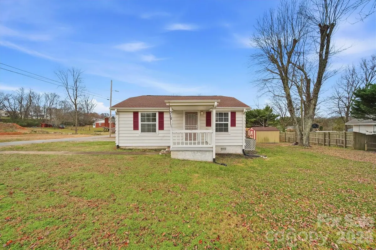 316 23rd Street Nw, Hickory, NC 28601 - Image #1