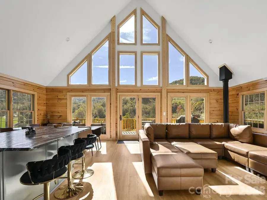 194 Fox Run Road, Canton, NC 28716 - Image #3