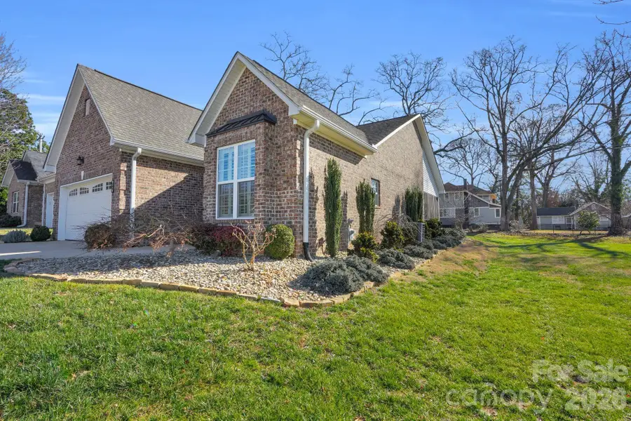105 Sweet Oaks Lane, Statesville, NC 28677 - Image #2